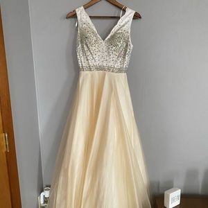 Glow Dress Prom Gown Size 6